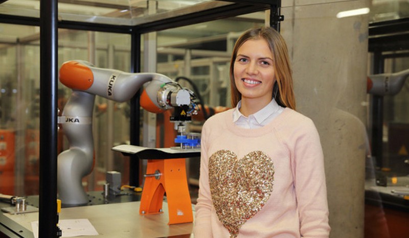 Internacionalni Univerzitet Travnik Organizuje Radionicu “Čas Robotike”
