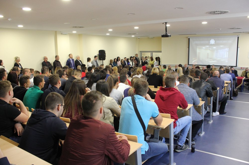 U Subotu Svečana Podjela Indeksa Za Novoupisane Studente Internacionalnog Univerziteta Travnik