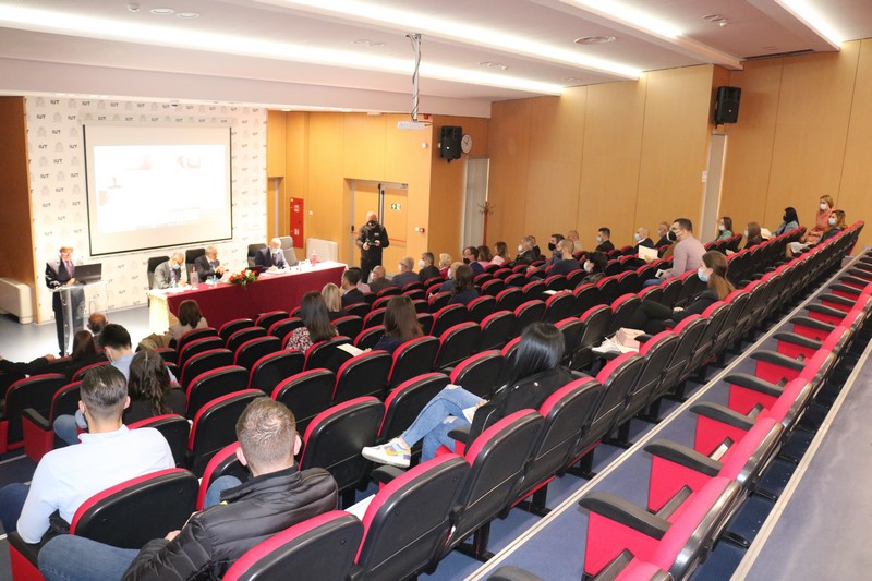 Na Internacionalnom Univerzitetu Travnik Održano 22. Međunarodno Savjetovanje