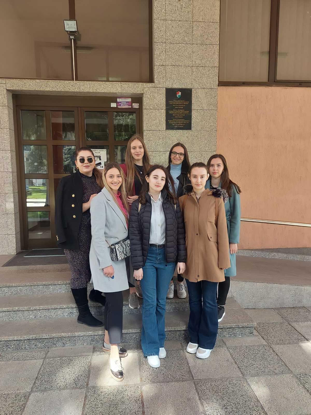 Studenti Pravnog Fakulteta Travnik Prisustvuju Suđenju Na Kantonalnom Sudu U Novom Travniku