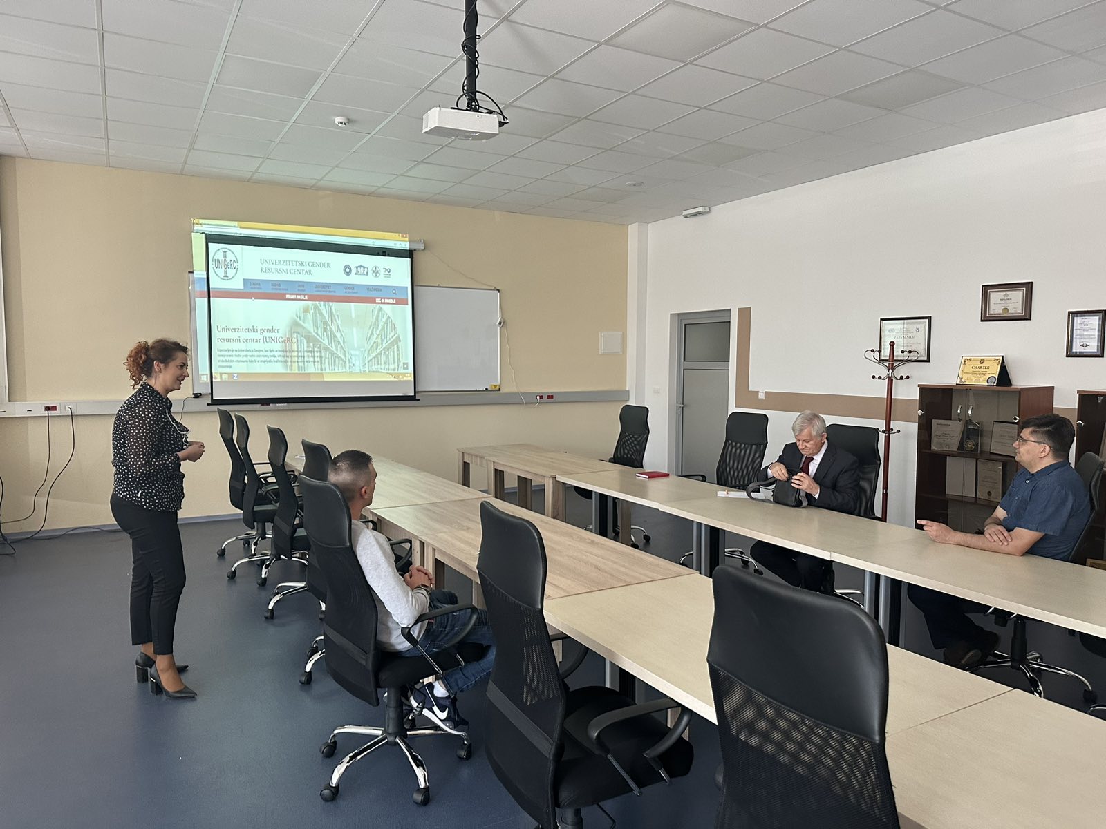 Sastanak Koordinatorice UNIGEM Projekta Ispred IUT-a I Dekana Fakulteta Informacionih Tehnologija Travnik